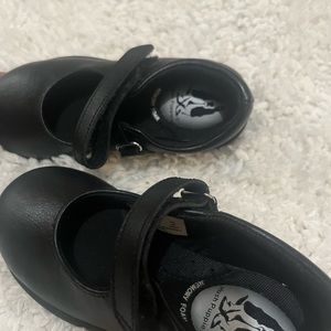 Brand New Toddler Girls Black Hush Puppies Loafers size 10M